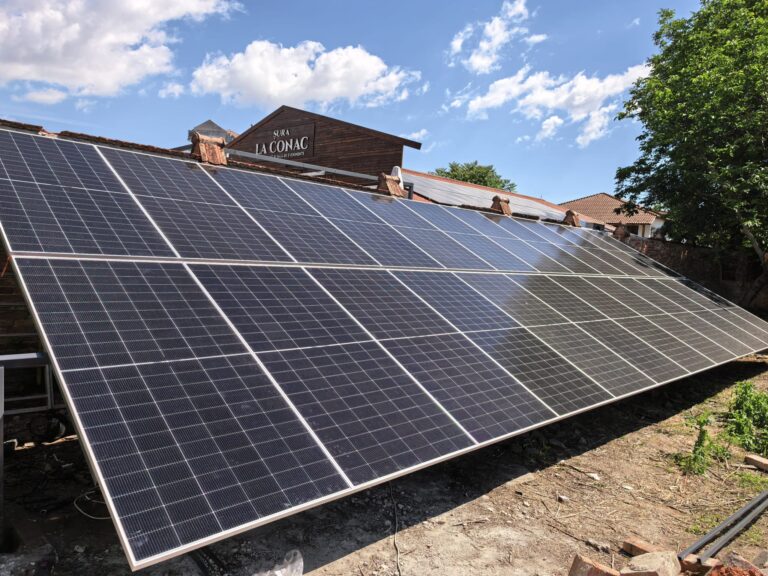 panouri fotovoltaice structura sol alba.jpg 768x576